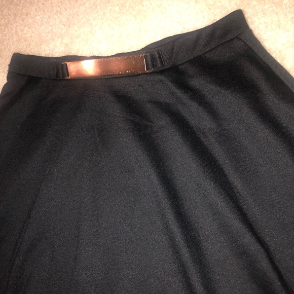 Gold plated flare skirt - Picture 3 of 4